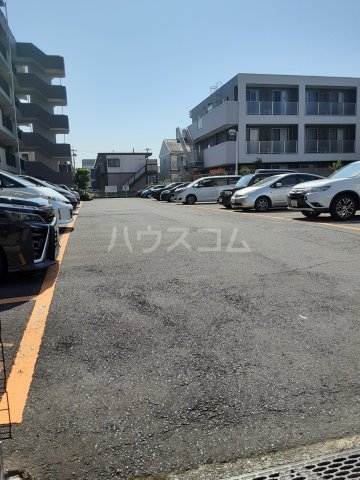 26/30 駐車場