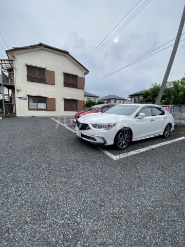 20/29 駐車場