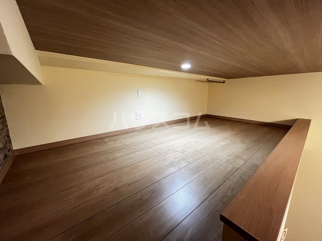 14/18 エントランス