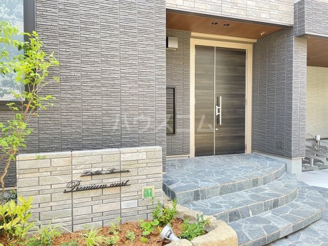 26/30 エントランス