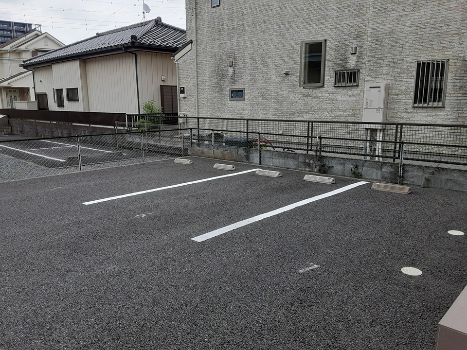 18/19 駐車場