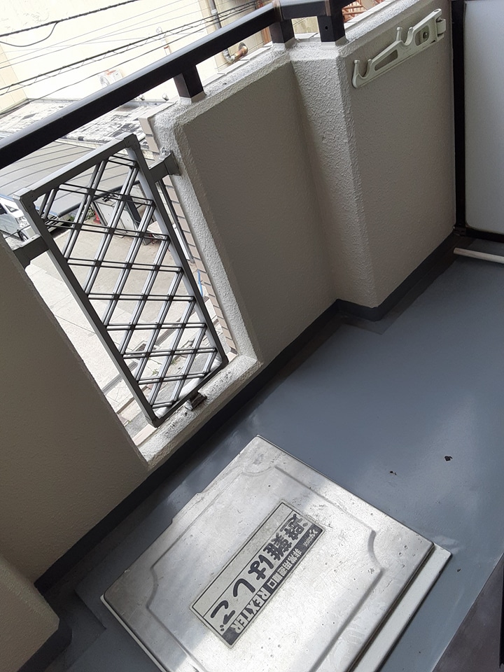 18/28 バルコニー