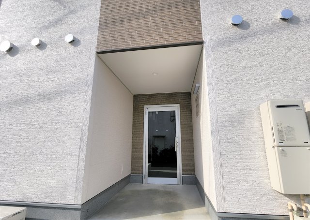 22/30 エントランス