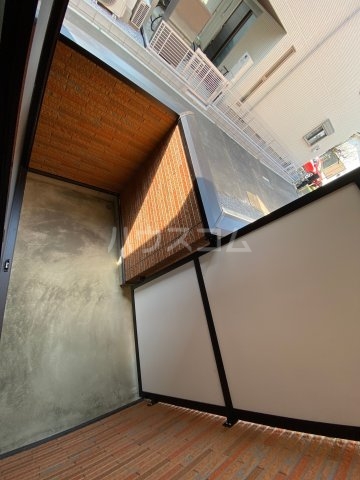 25/30 バルコニー