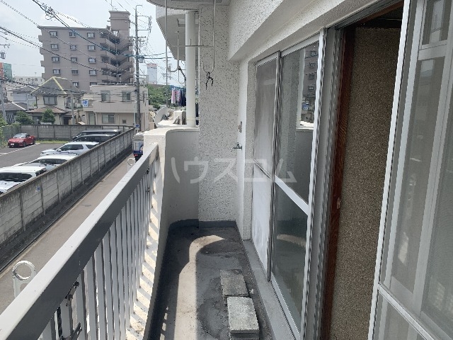 18/28 バルコニー