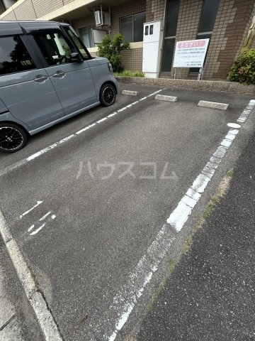 21/30 駐車場