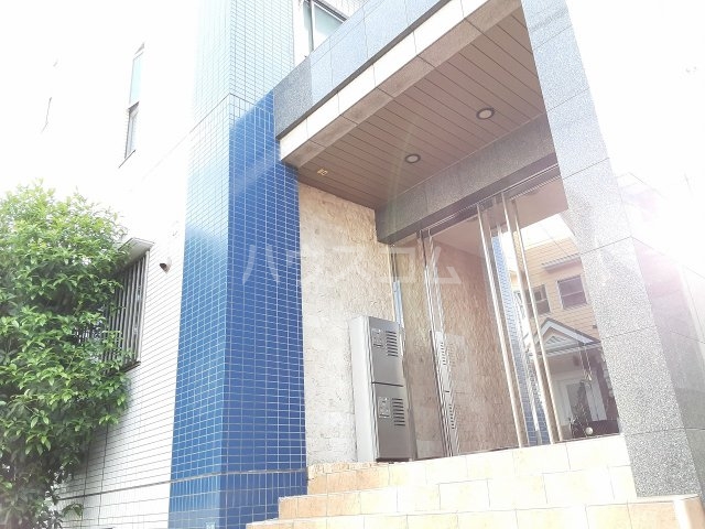 29/30 エントランス