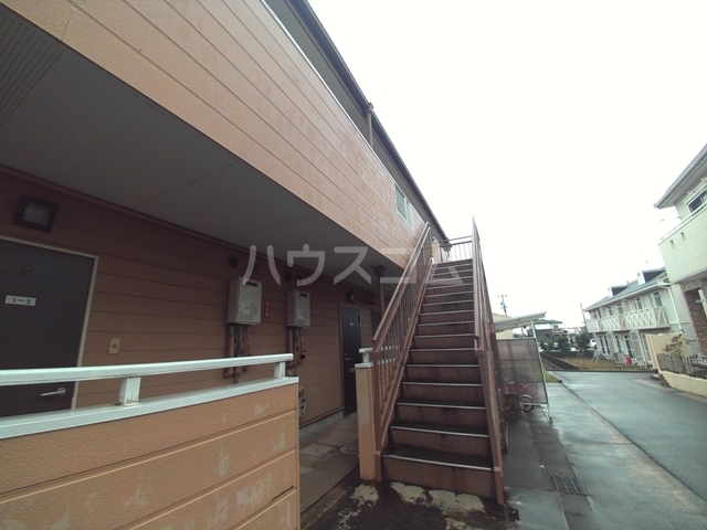 22/30 エントランス