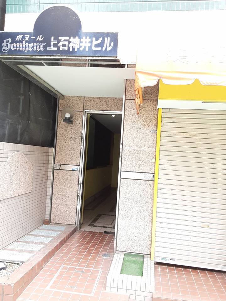 24/26 エントランス