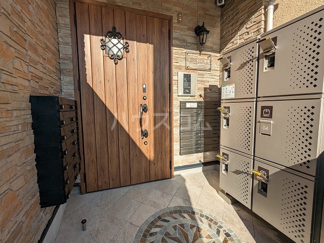 3/8 エントランス