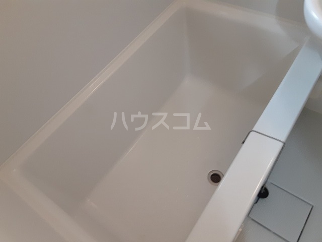 13/22 浴室