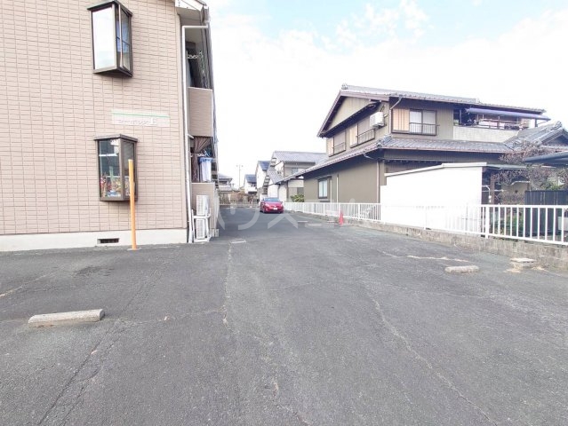 26/30 駐車場