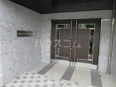 20/25 エントランス