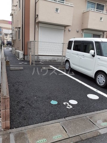 28/30 駐車場
