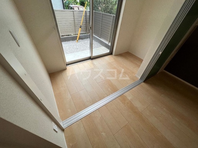 19/23 バルコニー