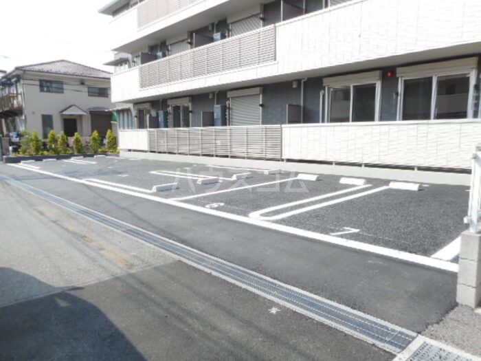 17/26 駐車場