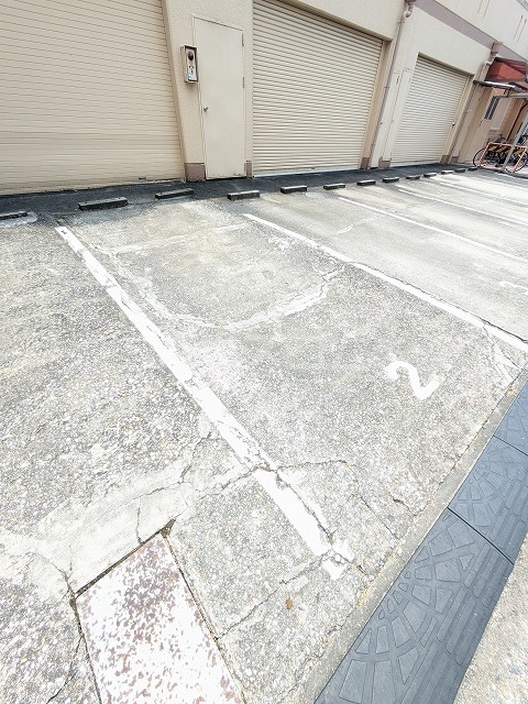 26/30 駐車場
