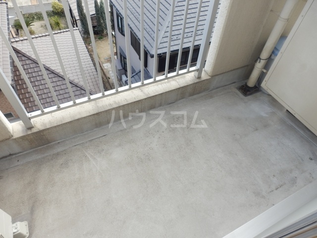 18/28 バルコニー