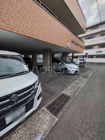 15/23 駐車場