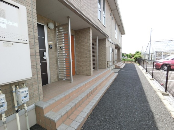 19/26 エントランス