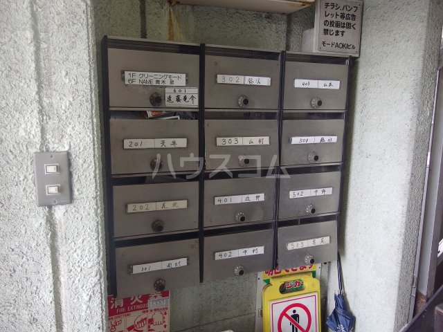 22/30 エントランス