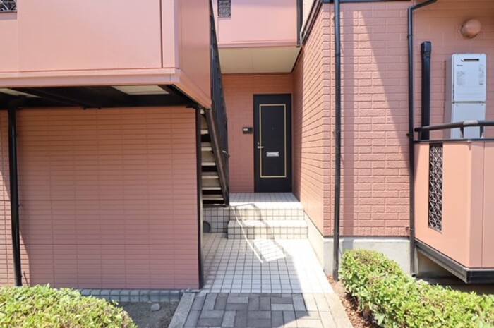 2/5 エントランス