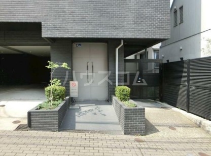 2/5 エントランス