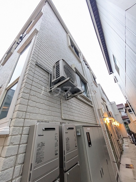 2/30 外観