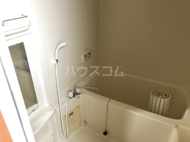 14/22 浴室