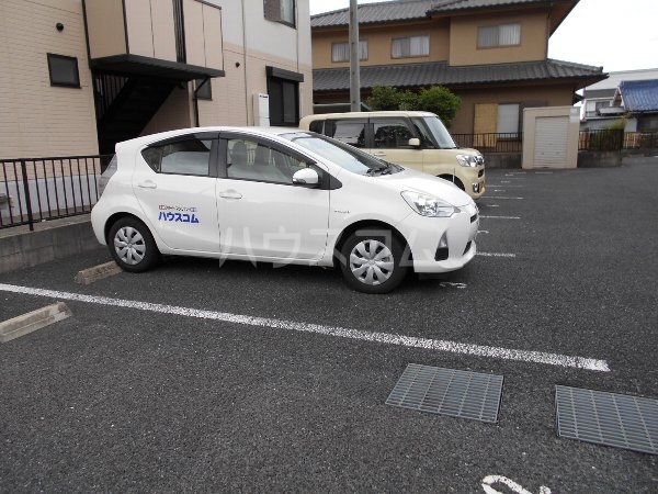 18/26 駐車場