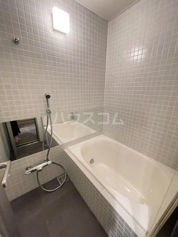 14/23 浴室