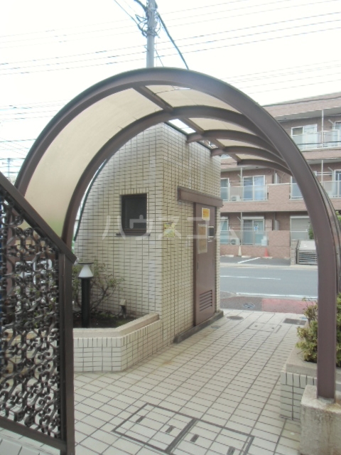 19/29 エントランス