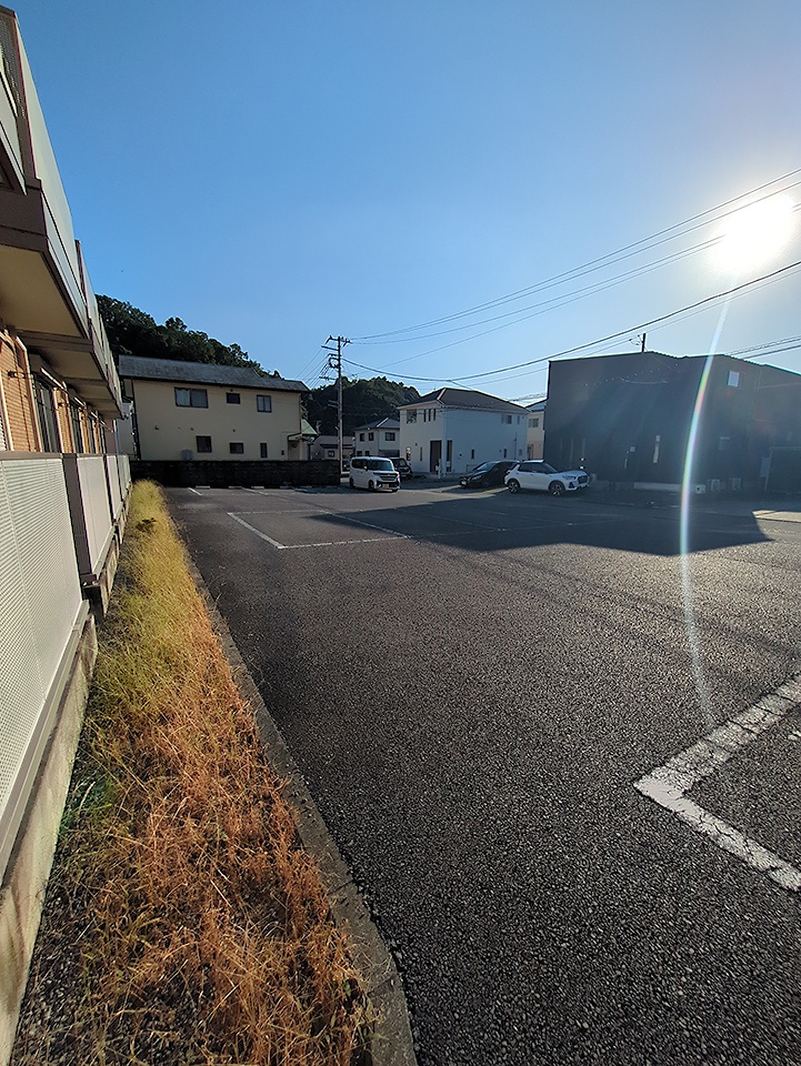 2/3 駐車場