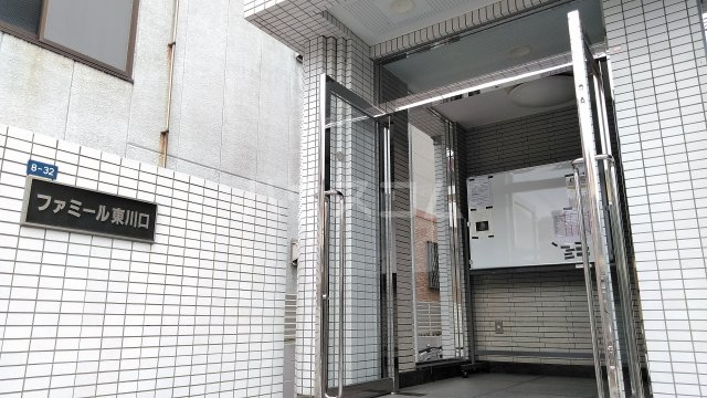 21/30 エントランス