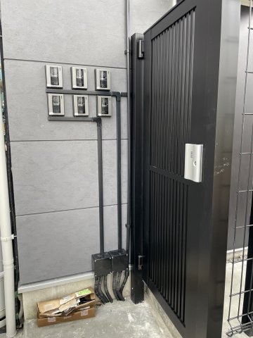 24/30 エントランス
