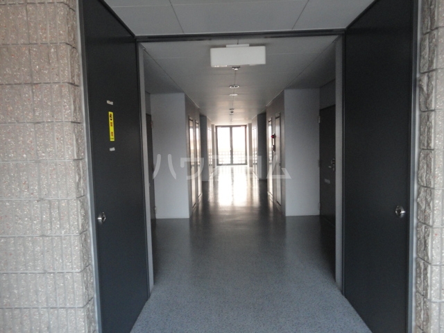 22/25 エントランス