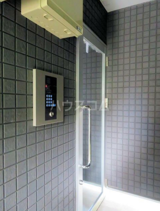 15/25 エントランス