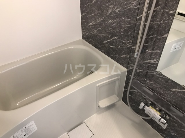 13/29 浴室
