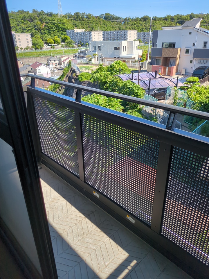 22/27 バルコニー