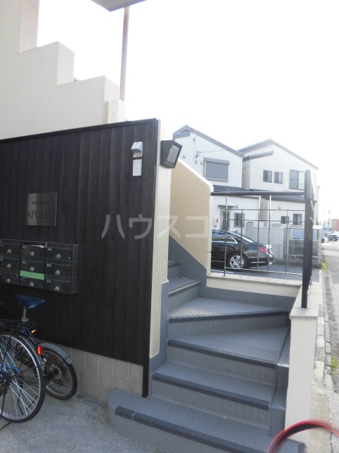 22/29 エントランス