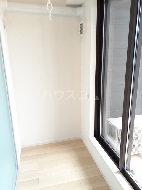 18/28 バルコニー