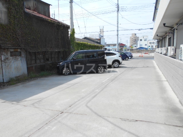 15/23 駐車場