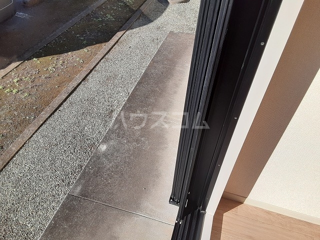 13/19 バルコニー