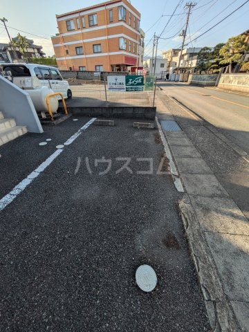 24/27 駐車場