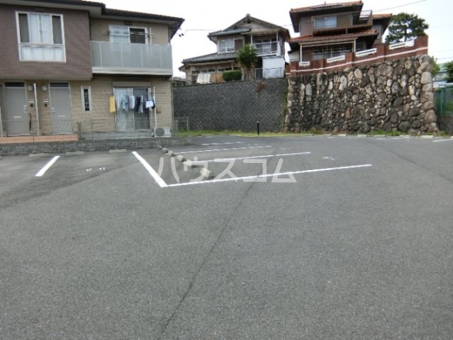 21/24 駐車場