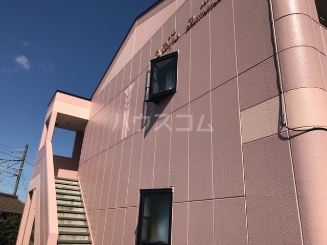 14/18 エントランス