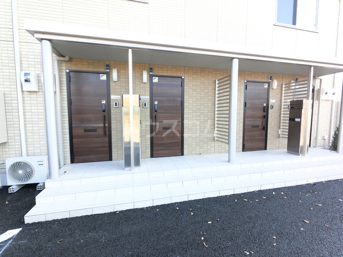 22/30 エントランス