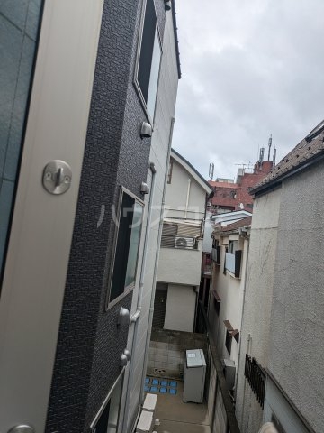 23/30 バルコニー