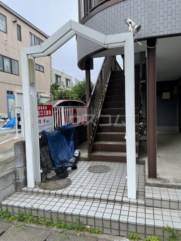 19/28 エントランス