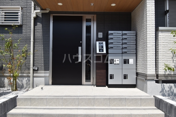 20/29 エントランス